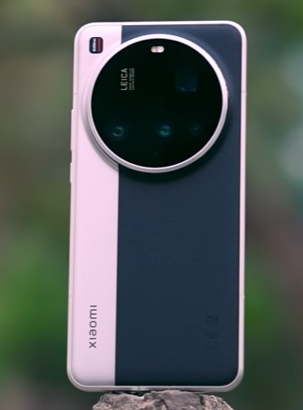 Xiaomi 15 Ultra flagship smartphone