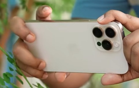 iPhone 16 Pro Max 2025